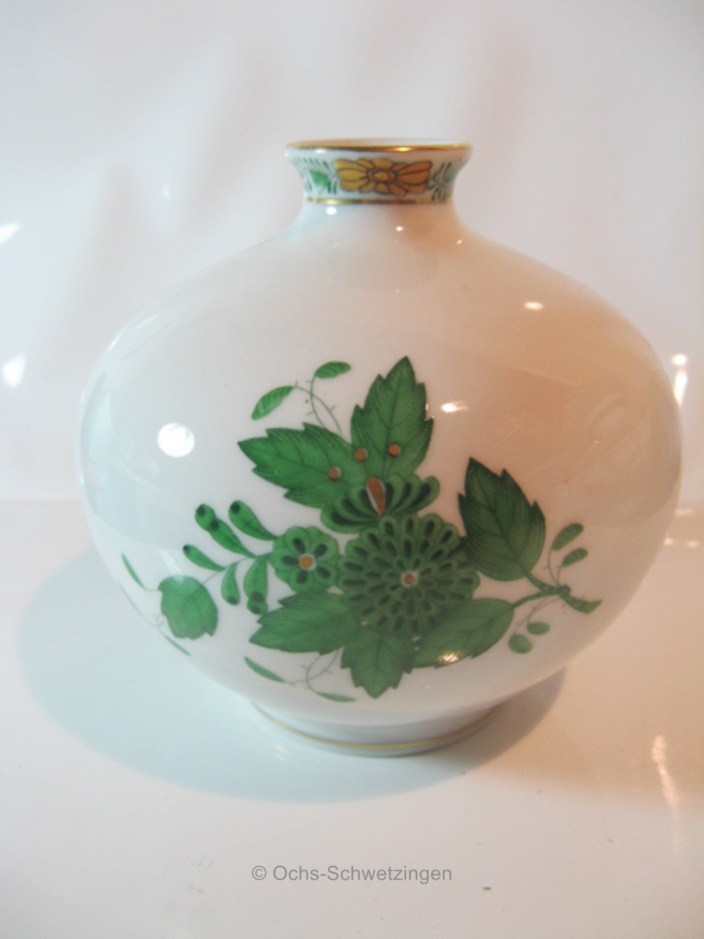 Herend  "Apponyi vert"  Kugelvase  grün - H. 10,5 cm