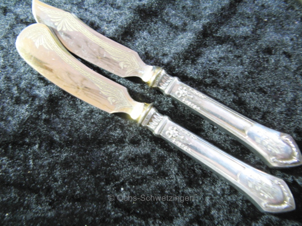 Butter + Käse- Messer  - 800 Silber-Griff   P. Lungstrass   - je ca. 19 cm (55)